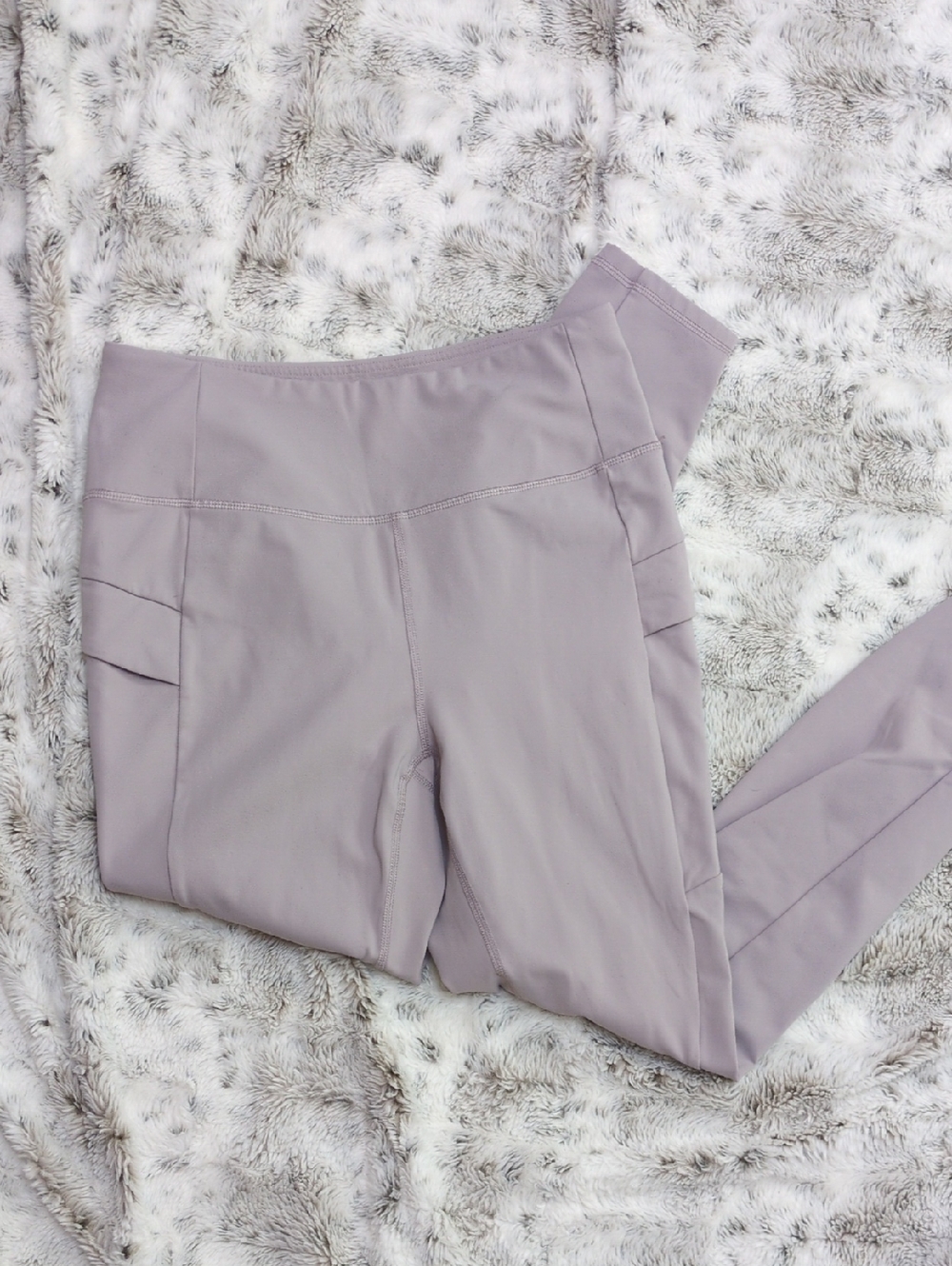 $5 MOVING SALE! Avalanche Light Mauve Active Leggings